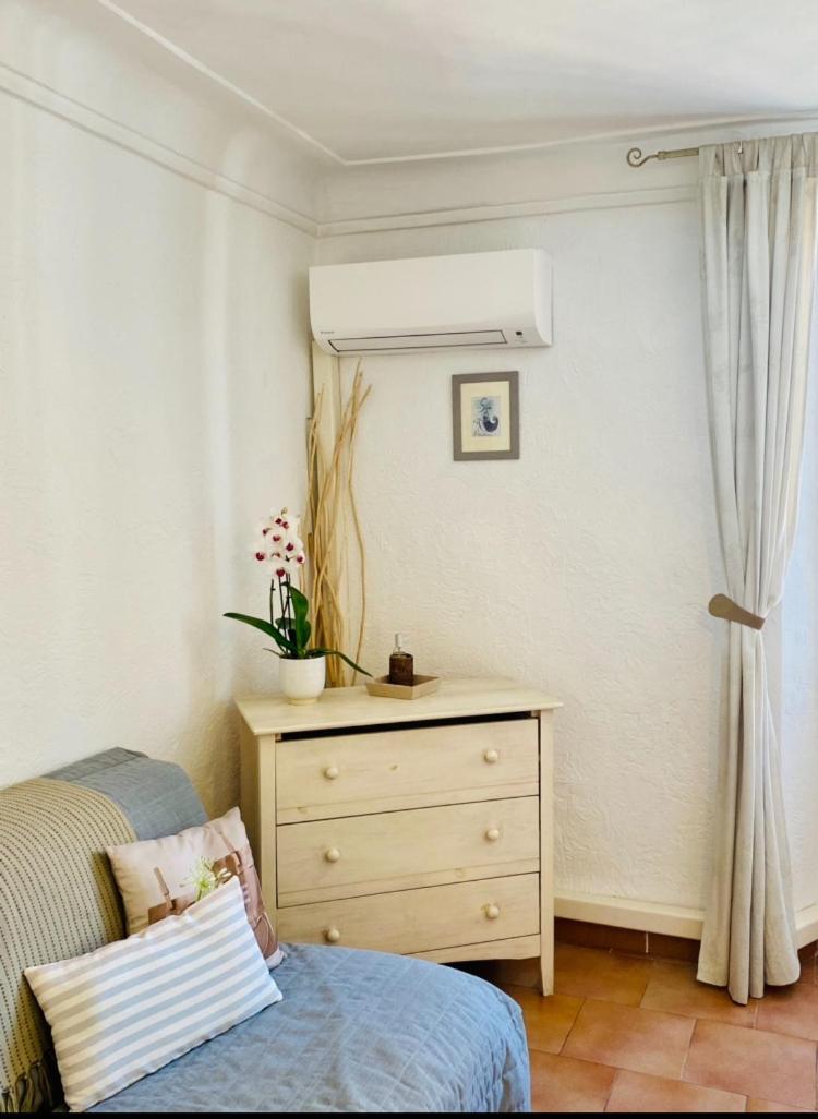 Market Antibes Ngoại thất bức ảnh